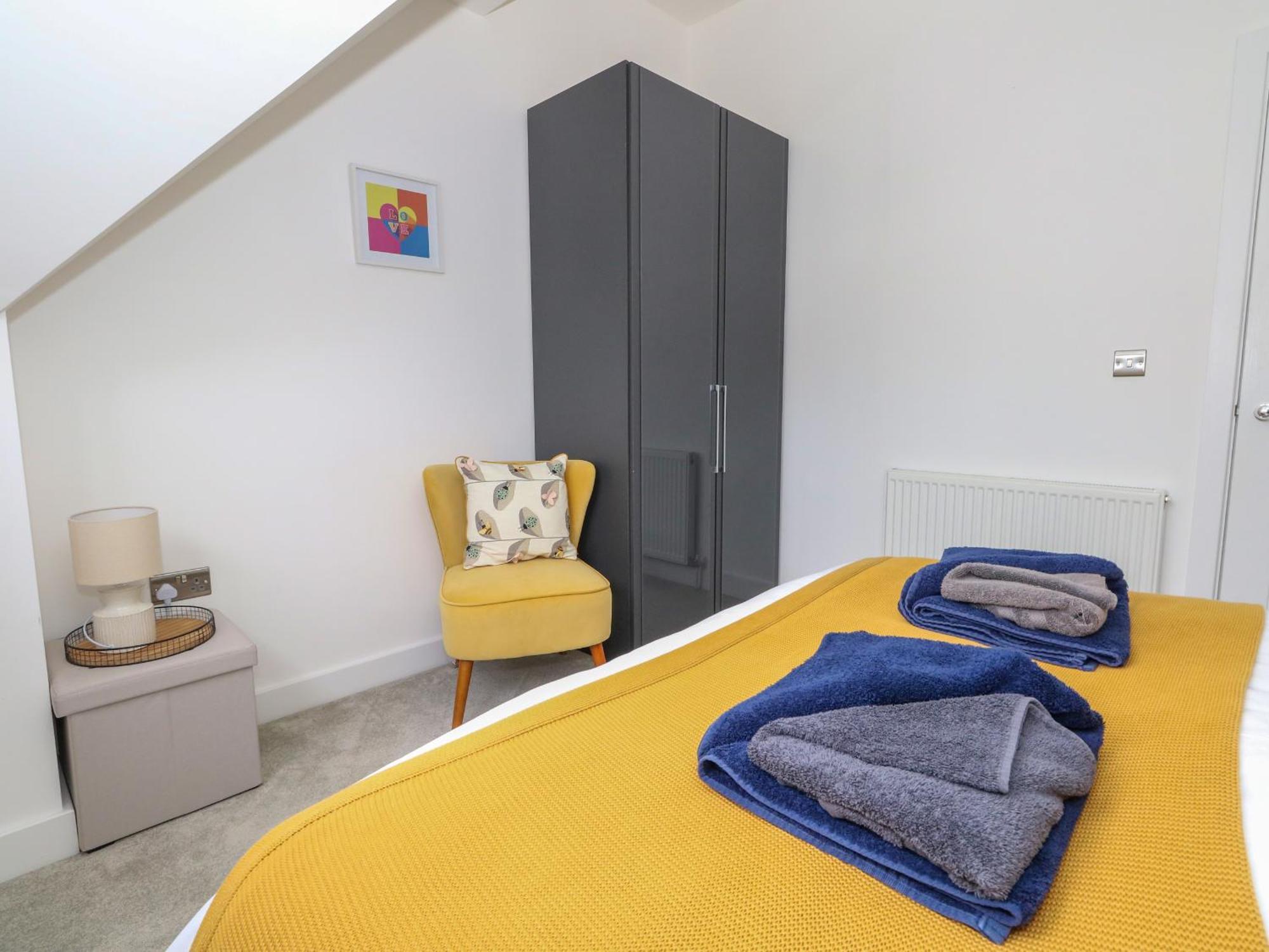 66A Danecourt Road Villa Poole Eksteriør billede