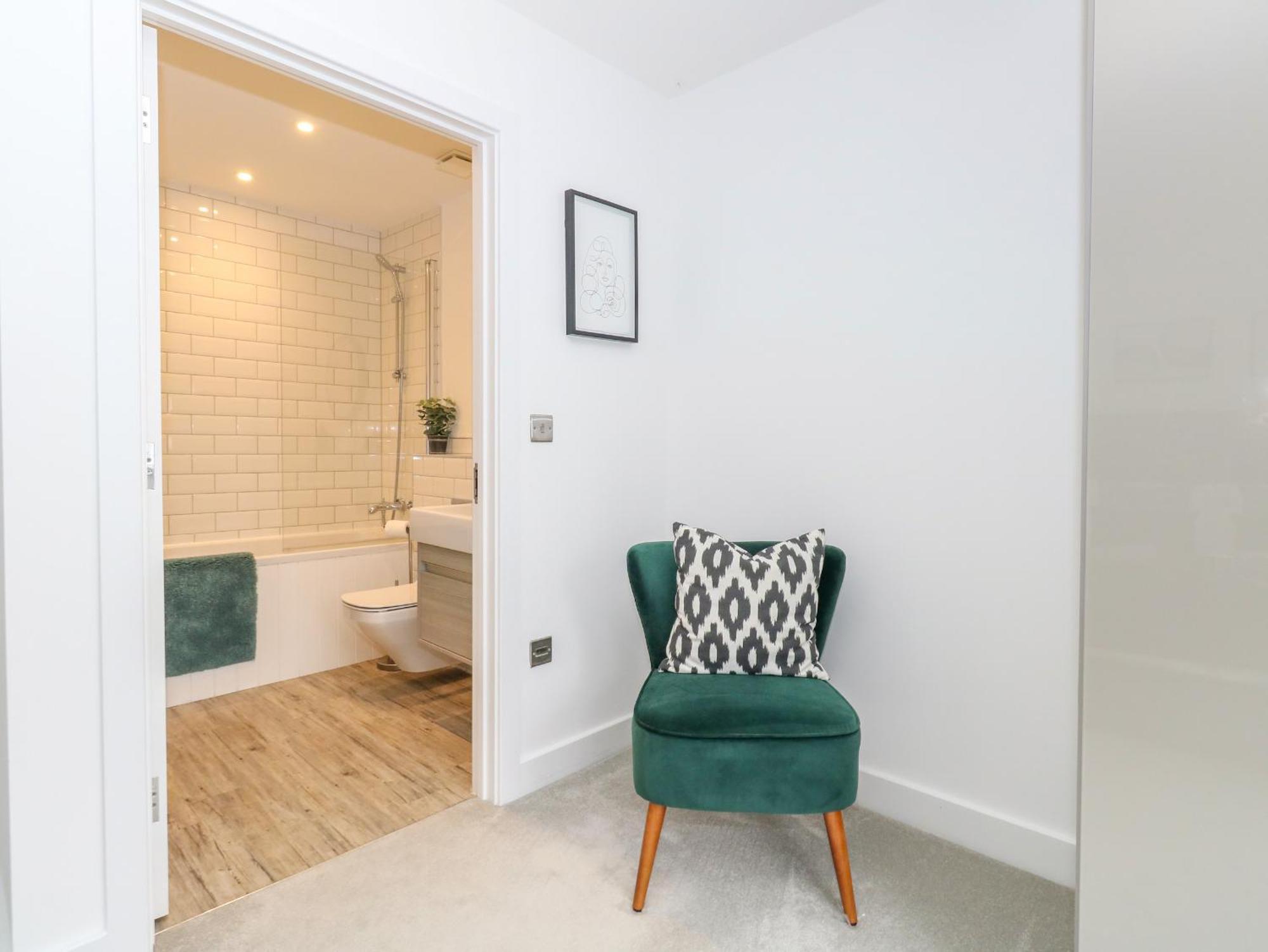 66A Danecourt Road Villa Poole Eksteriør billede