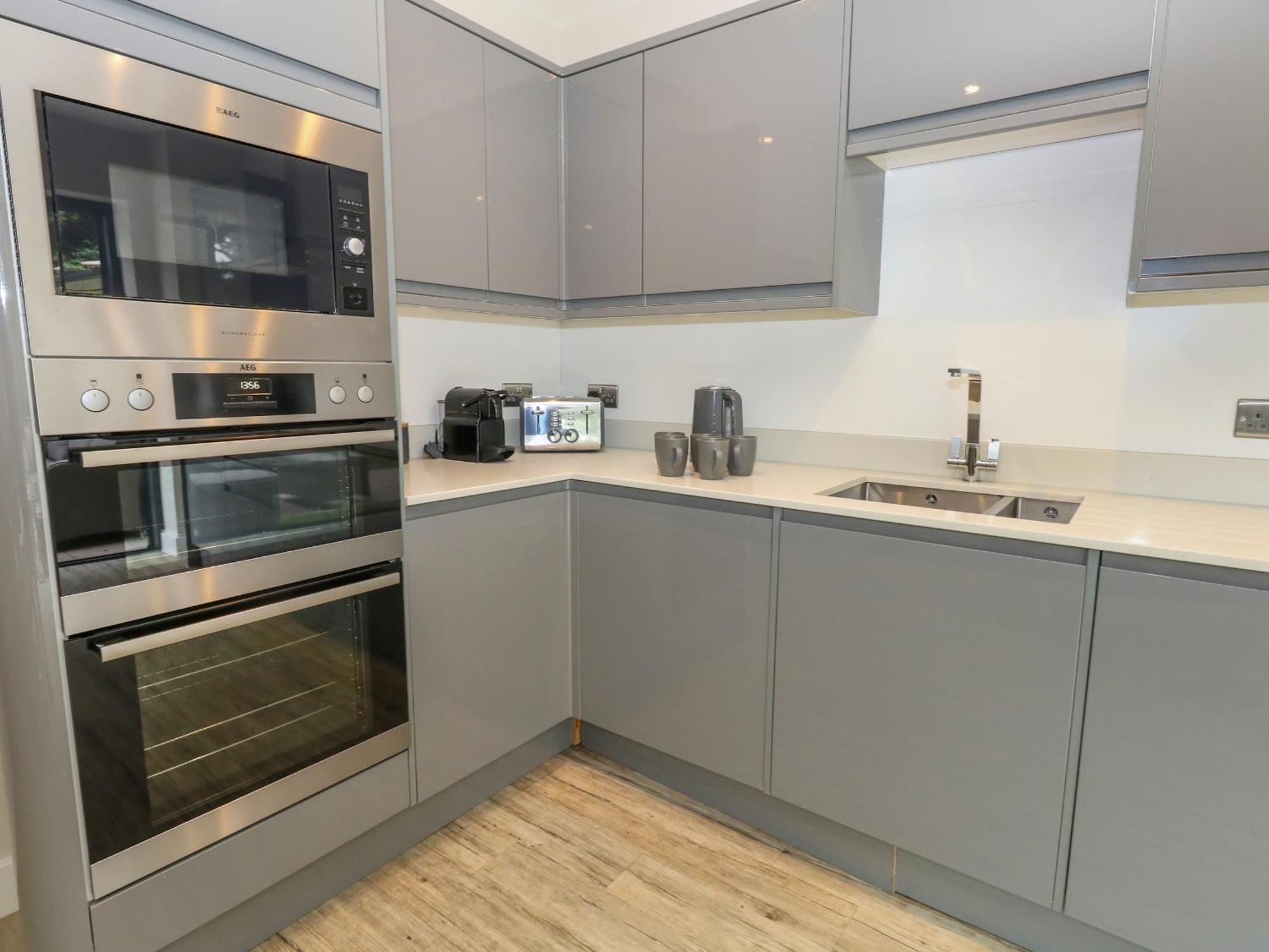 66A Danecourt Road Villa Poole Eksteriør billede