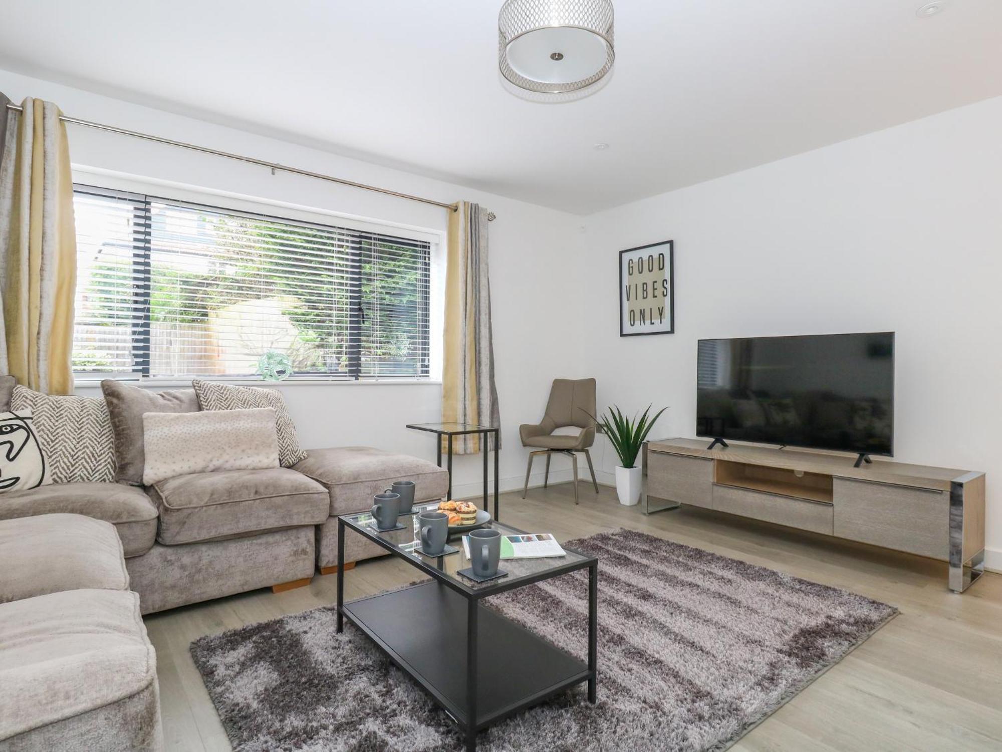 66A Danecourt Road Villa Poole Eksteriør billede
