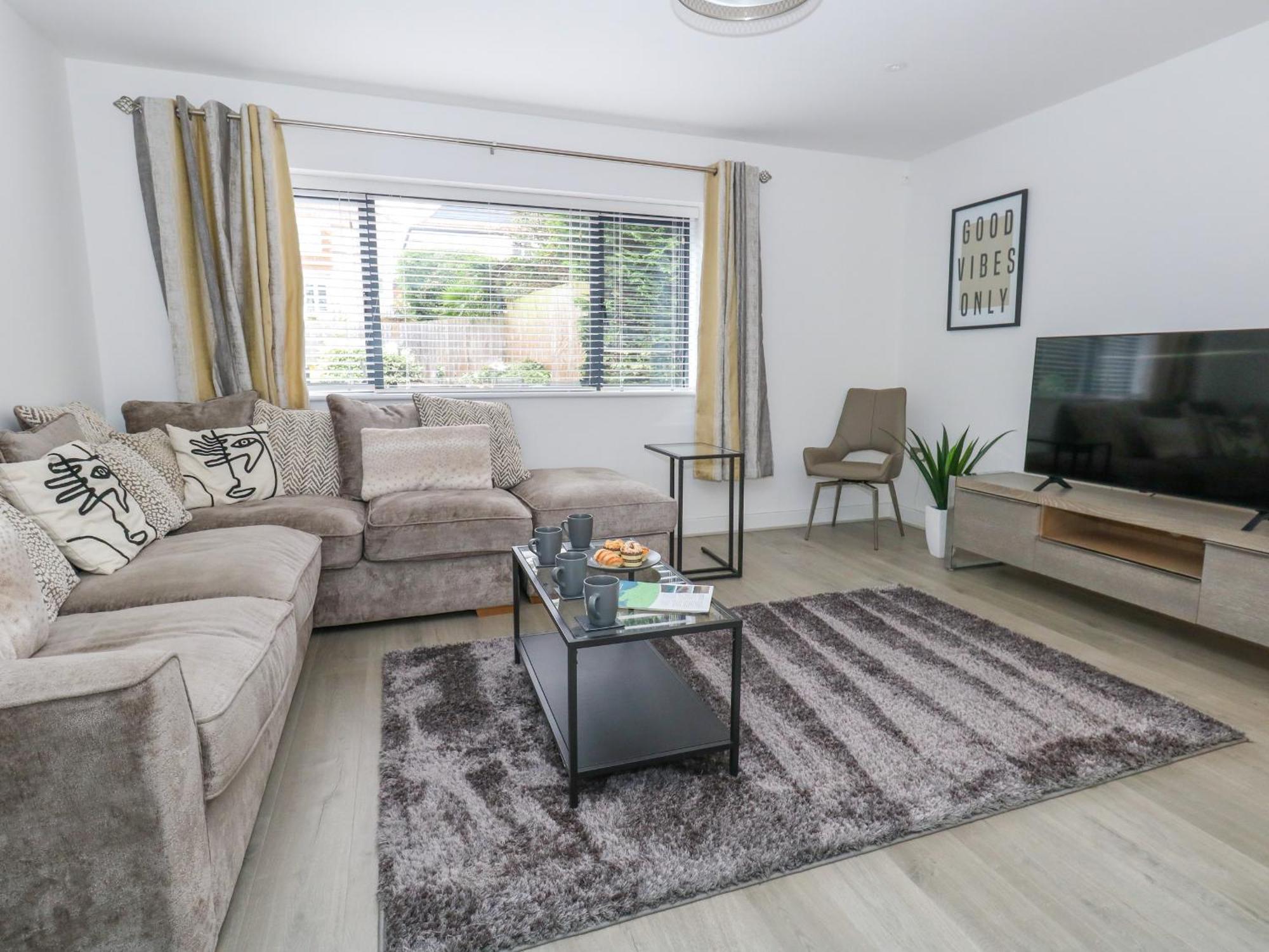 66A Danecourt Road Villa Poole Eksteriør billede