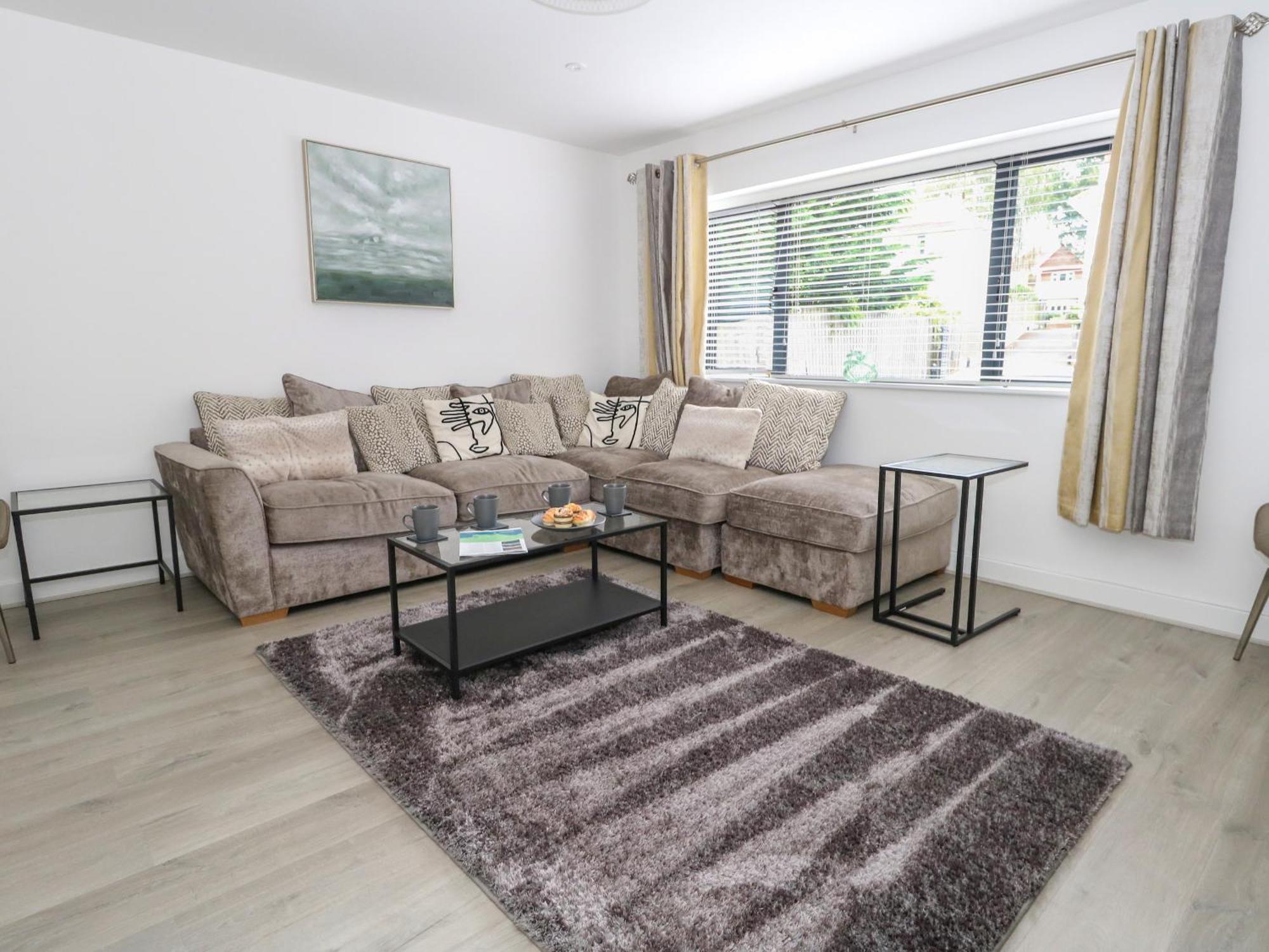 66A Danecourt Road Villa Poole Eksteriør billede