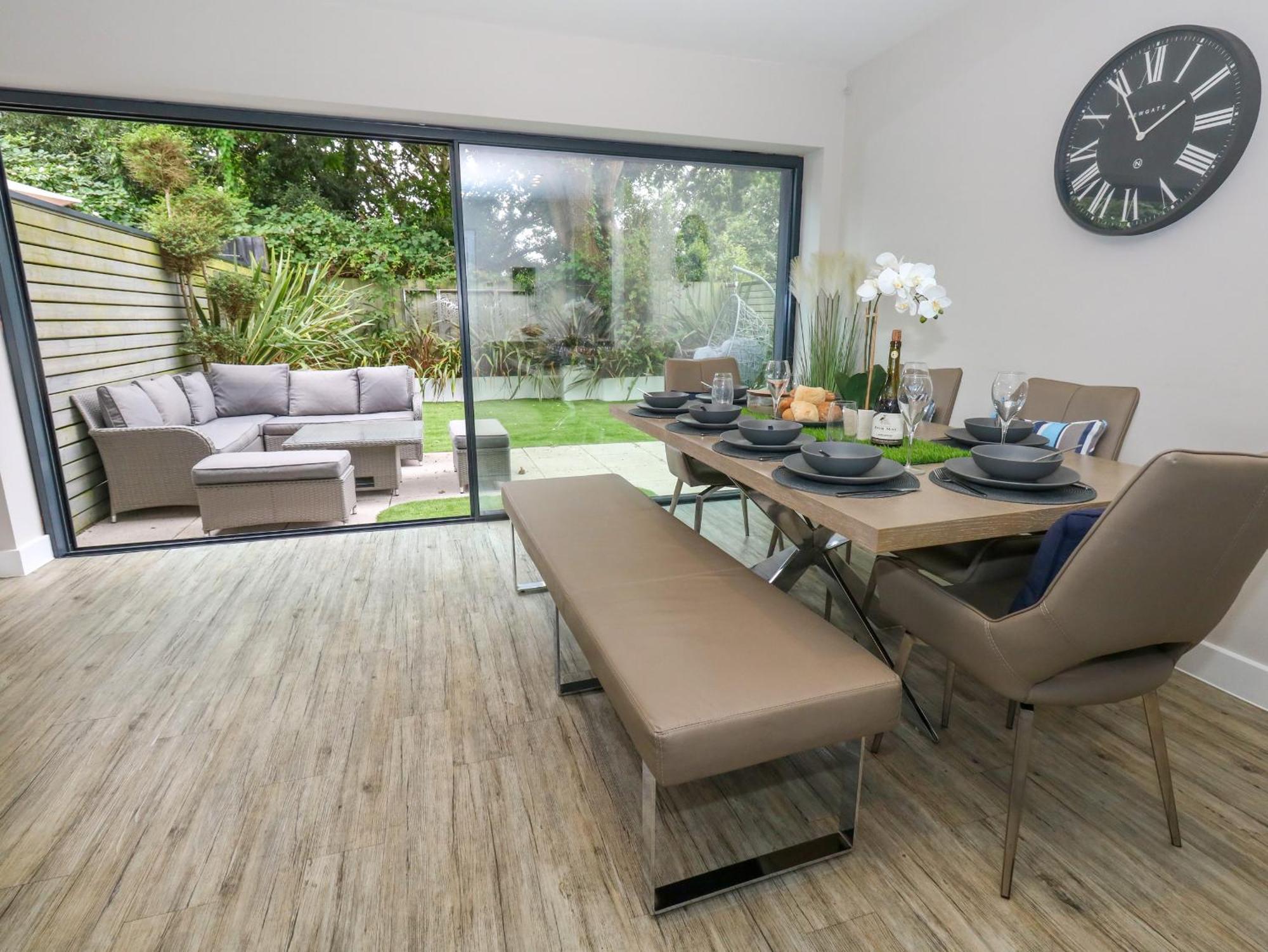 66A Danecourt Road Villa Poole Eksteriør billede