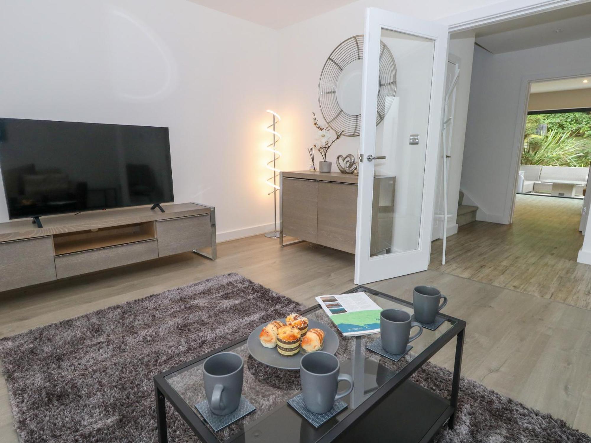 66A Danecourt Road Villa Poole Eksteriør billede